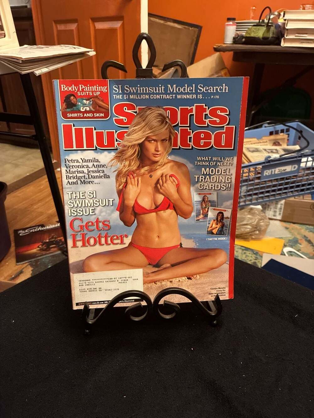 Sports Illustrated Swimsuit Issue Winter 2005 Magazine Featuring Carolyn Murphy